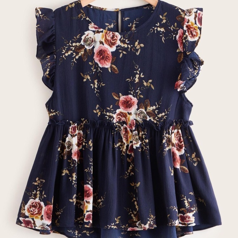 SHEIN Curve • Ruffle Blouse